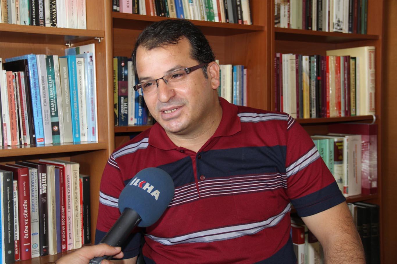 "Arakanlılar geçmişten günümüze sürekli zulme uğramıştır" "Arakanlılar geçmişten günümüze sürekli zulme uğramıştır"